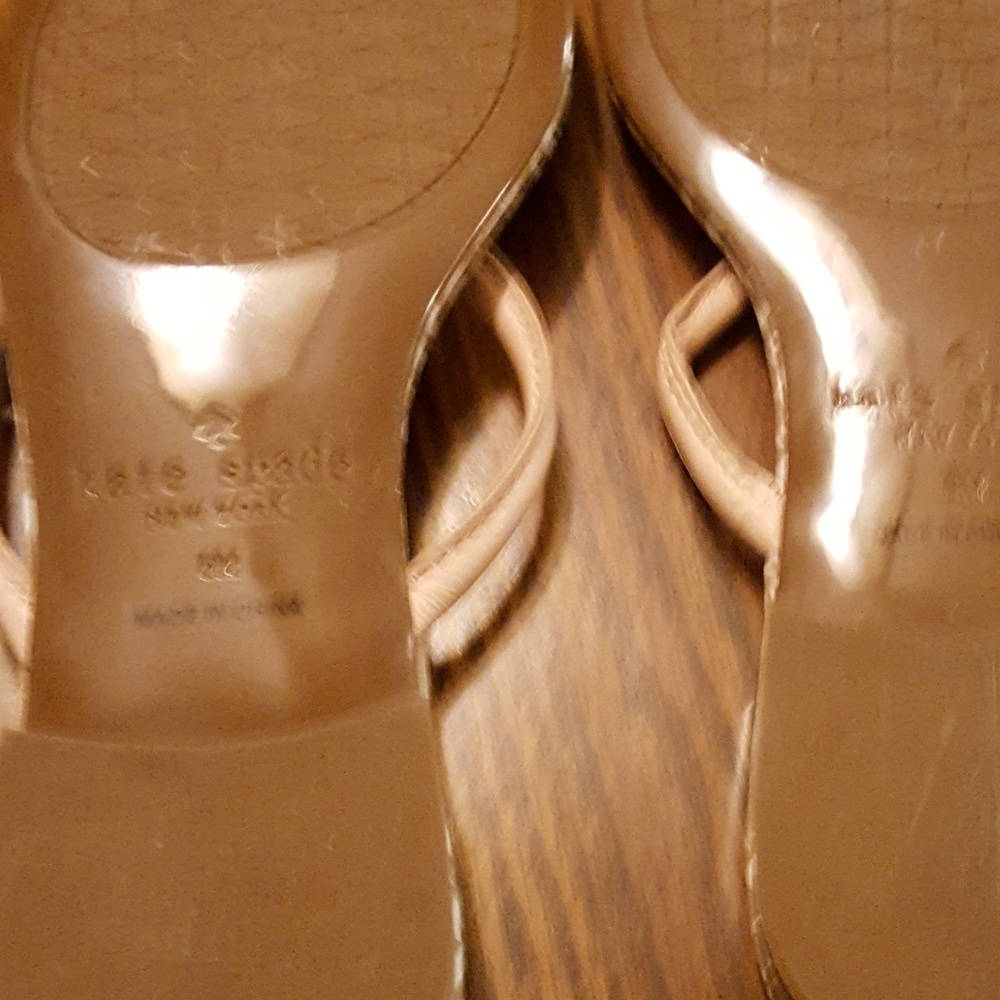 😊 SOLD 😊Kate Spade size 6m - Picture 4 of 4